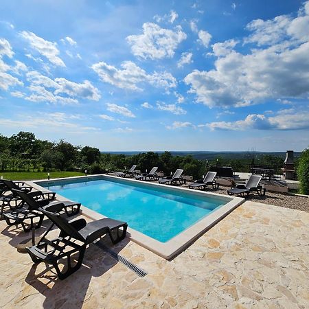 Bed And Breakfast Rogocana Labin  Extérieur photo